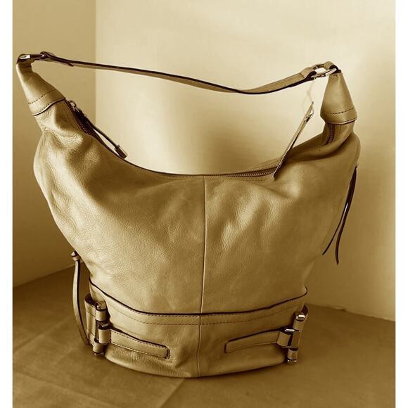 B Makowsky soft pebbled leather Bucket shoulder slouchy bag - Picture 3 of 8